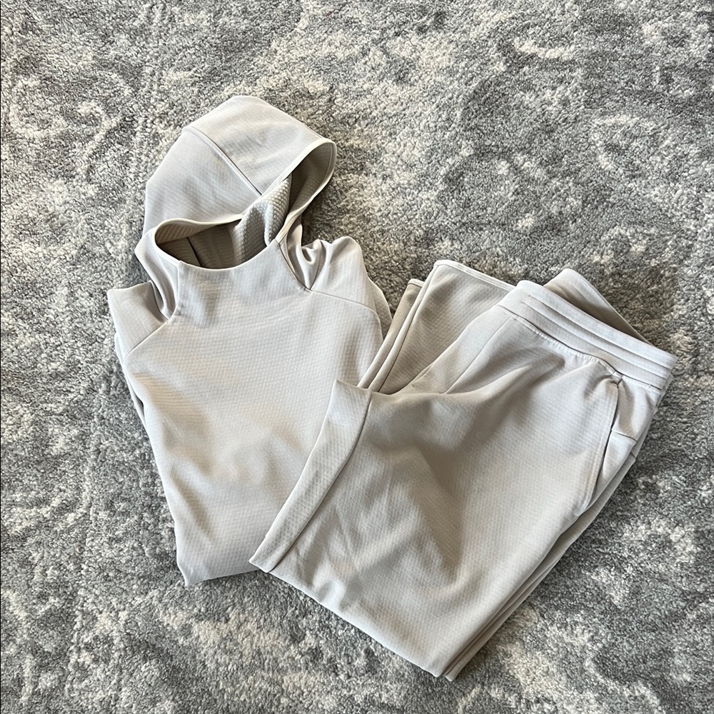 Lululemon Sweatset bundle